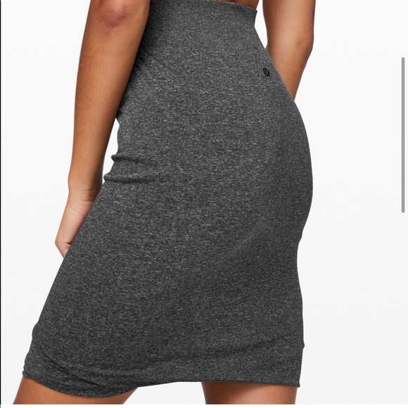 Lululemon NWOT - Picture 4 of 9